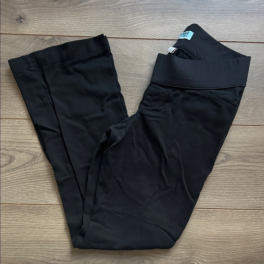 Old Navy Black Maternity Dress Pants Leggings Size 4 Has Pockets